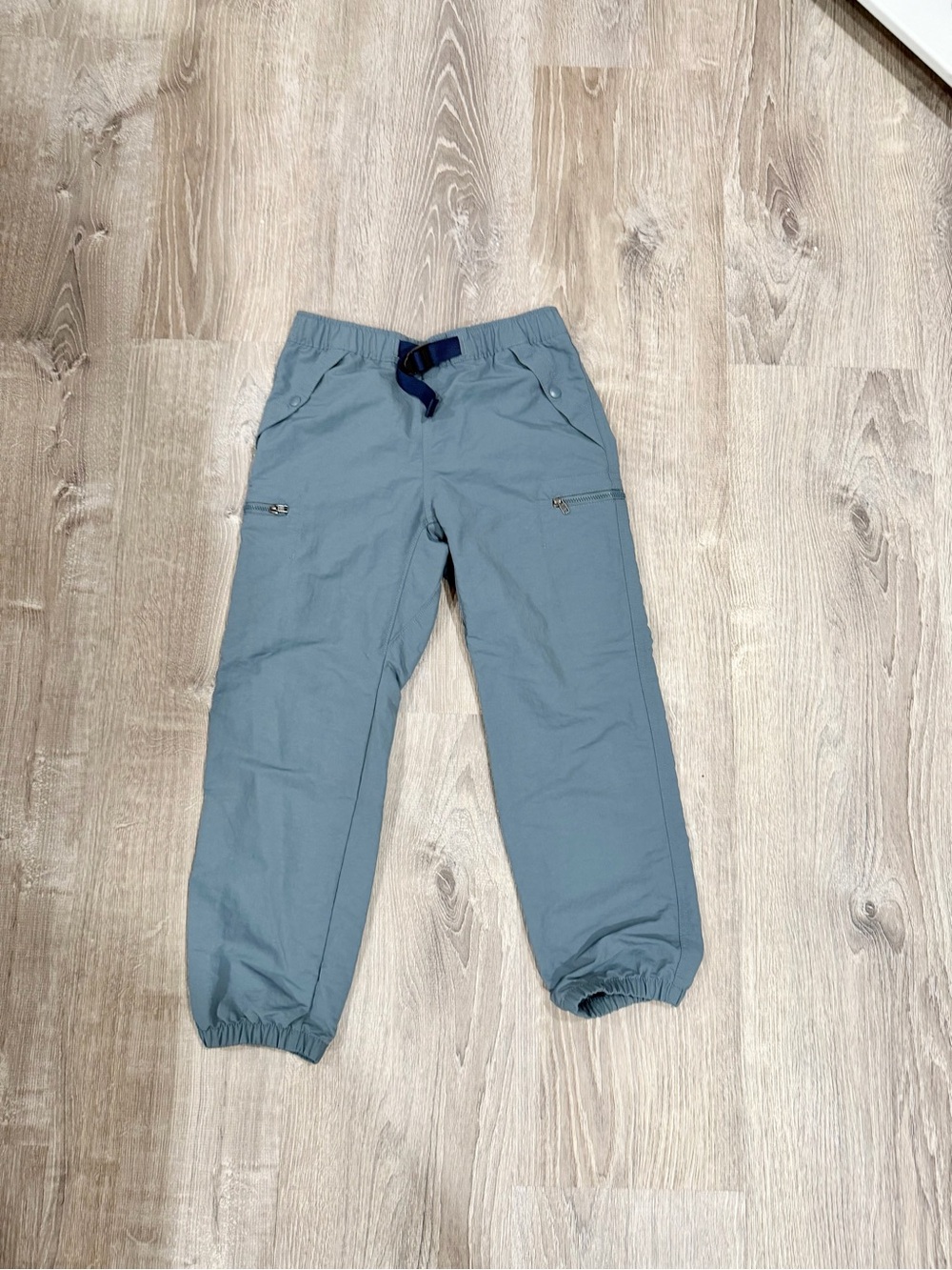 Patagonia Boys Outdoor Everyday Pants M 10 Blue Hiking Cargo Joggers Quickdry